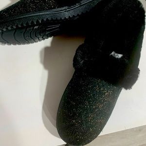 Womens Sketchers Slippers